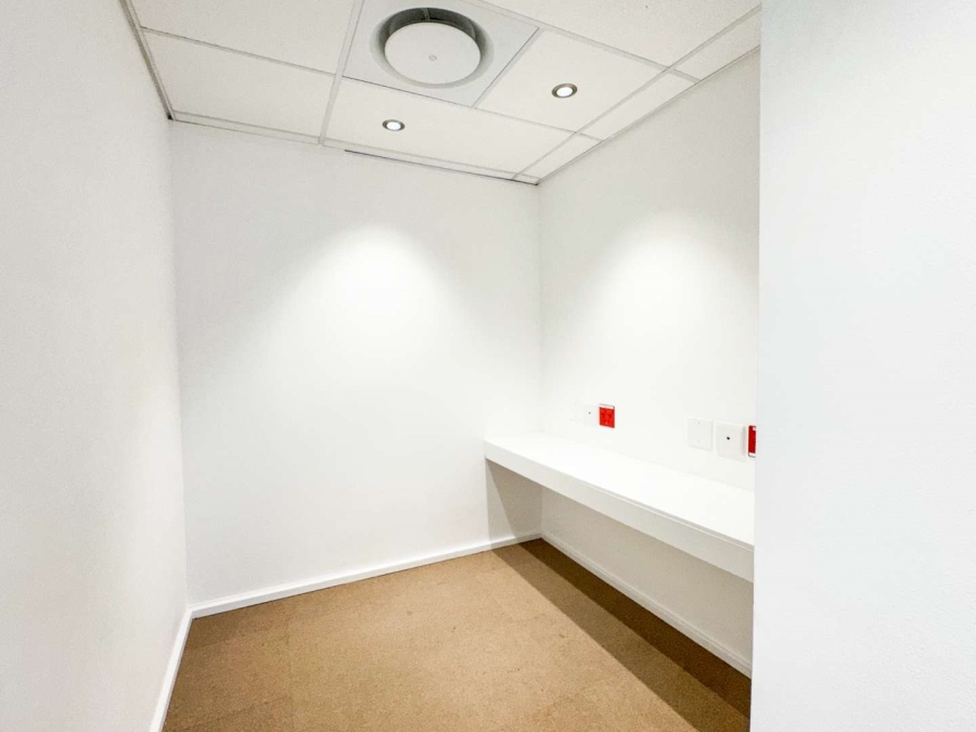 To Let Commercial Property for Rent in Mouille Point Western Cape